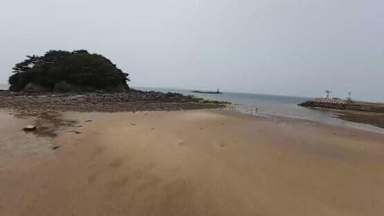 Screenshot Korean Drone Flying Tour Daechon Beach